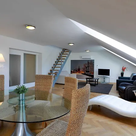 & Aparthotel