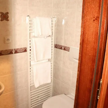 River Star Hotel