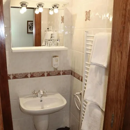 River Star Hotel 3*