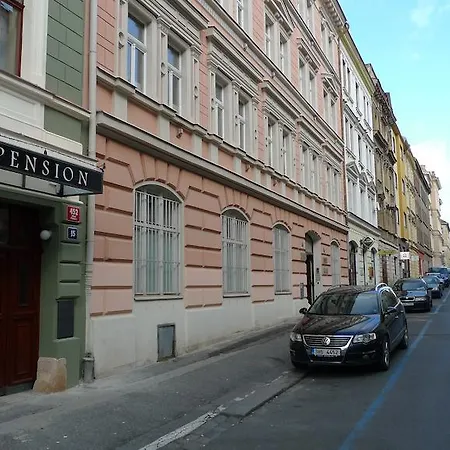 Konukevi 15 Homer Prag