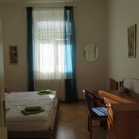 Green Oasis Wenceslas Square Apartamento