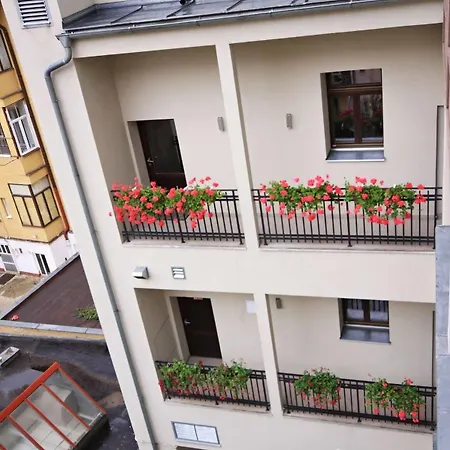 Hotel Pure White Prague