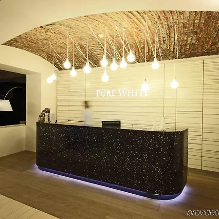 Pure White Hotel Prague