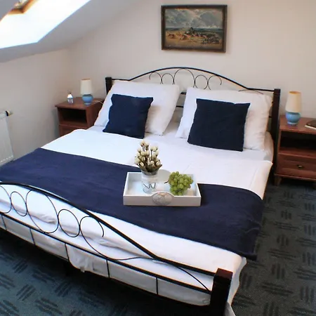 Anette Hotel 3*