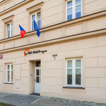 Le Petit 3* Praha