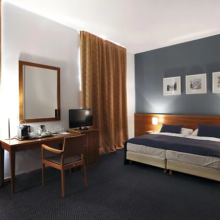 Carol Hotel Praha