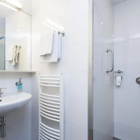 Carol Hotel 4*