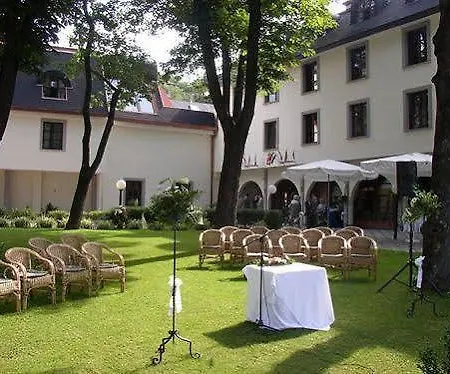 Hotel Na Zamecku 4*