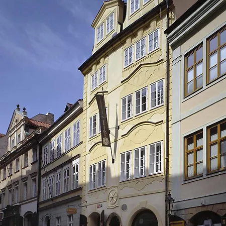 The Golden Wheel Hotel