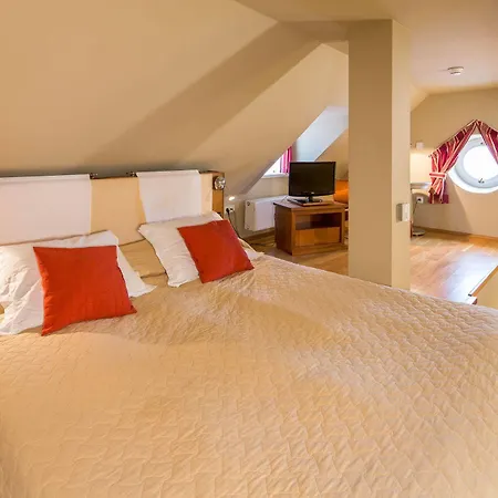 The Golden Wheel Hotel Prague