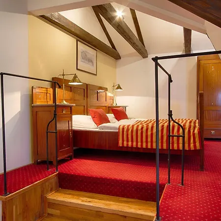Hotell Waldstein 4*