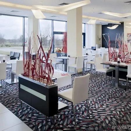 Airport By Ihg מלון פראג