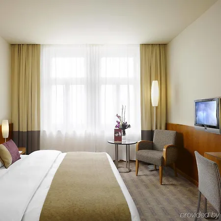 Hotel K+k 4*