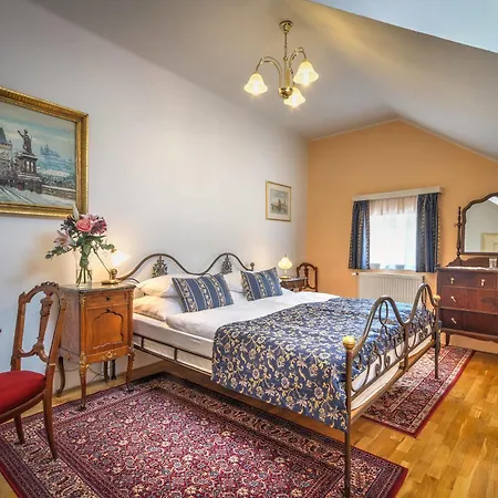 Hotel Red Lion 4*