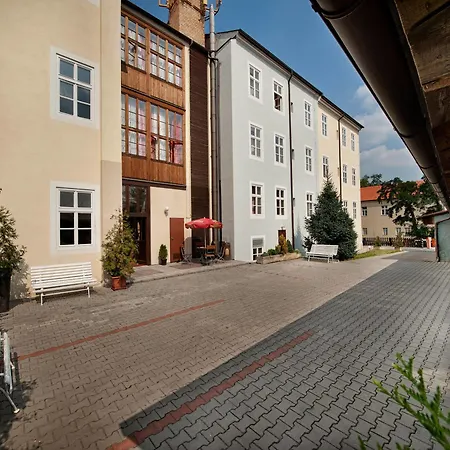 Hotel Ea Jeleni Dvur Castle