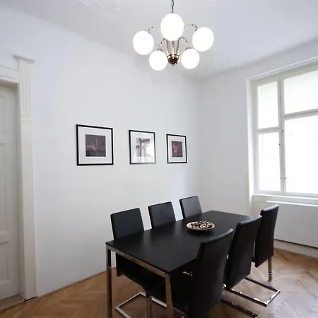 Leo Old Town Apartment Prague