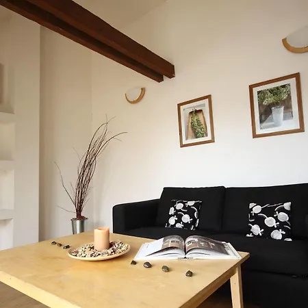 Apartment Leo Old Town