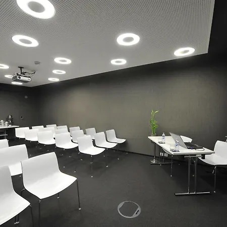 Hotell Metropol Design Old Town 4*