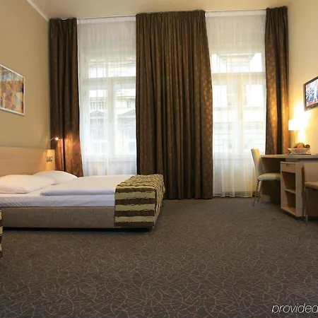 Hotel Pav 3*