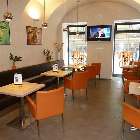 Pav Hotel