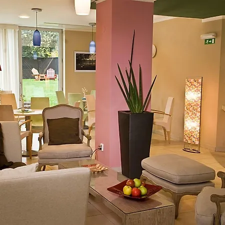 Michael Otel 4*