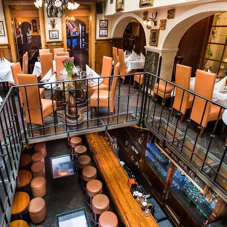 U Zlateho Stromu By Bhg Hotel Prague
