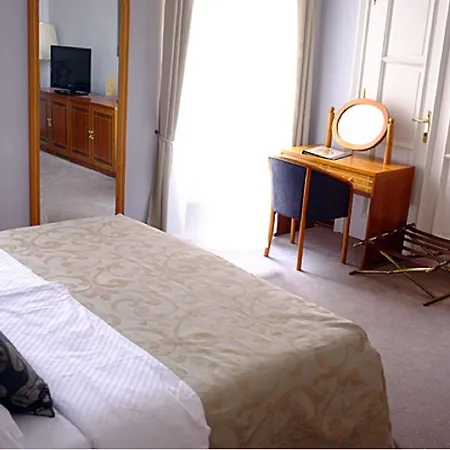 Pod Věží Hotel 4*