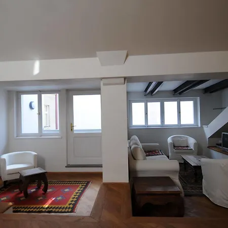 Pvh Charming Flats Odboru Apartment