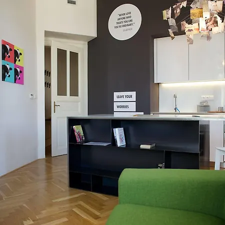 Mooo Downtown Aparthotel