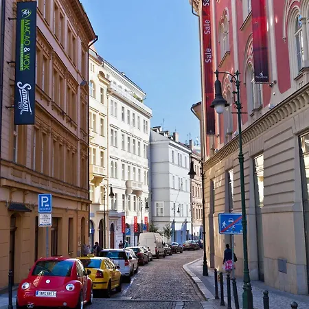 Lovely - Truhlarska Apartment *