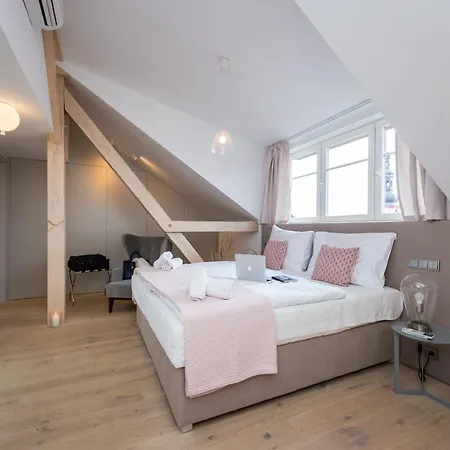 Empirent Design Apartment *