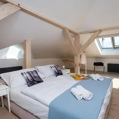 Empirent Design Apartment