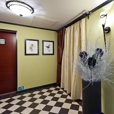 Oasis Aparthotel