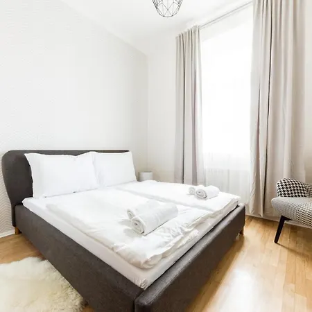 Apartment Hip Borivojova Prague