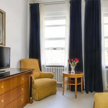 Bologna 4*