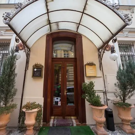 Hotel Donatello 3*