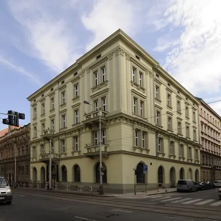 1885 4* Praha