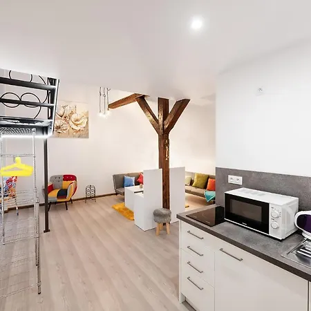 Milmis Apartments - Center Of Prague Apartahotel 3*