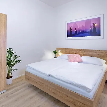 Downtown Jugoslavska 4*