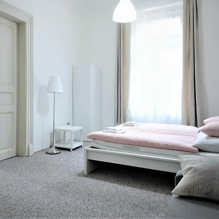 Wenceslas Aparthotel