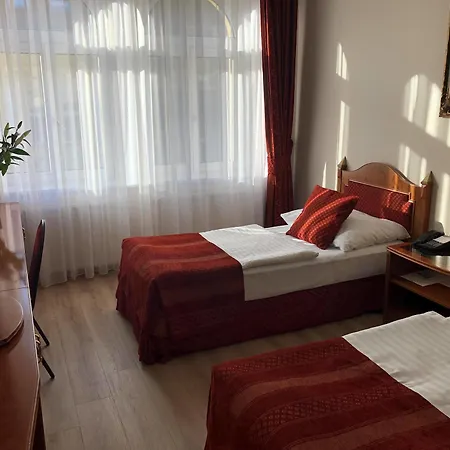 Ariston Hotel