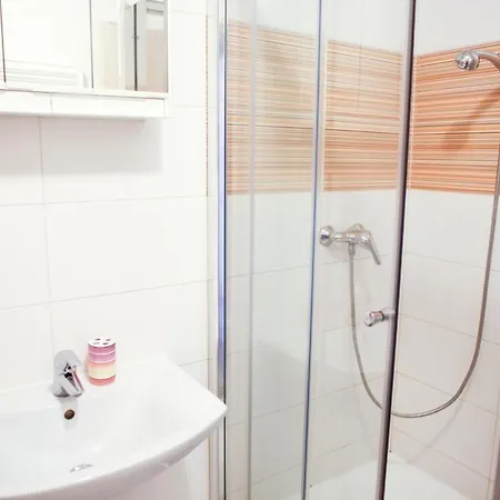 Luxury By Refa Group Bed & Breakfast *