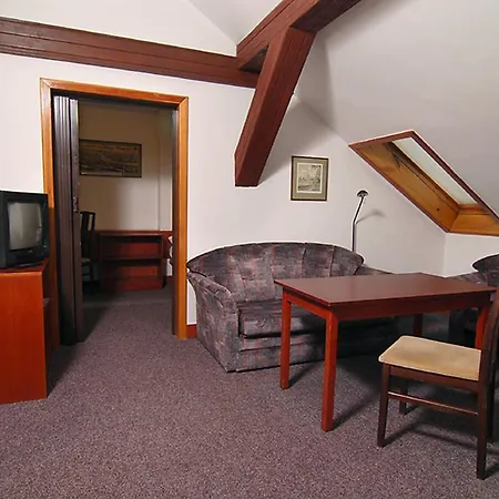 Hotel & Royal Standard 3*