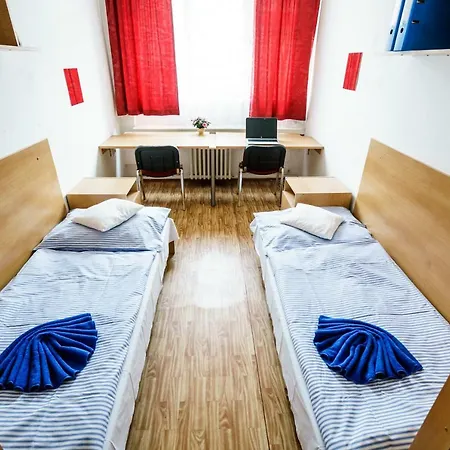 Sinkule Hostel *