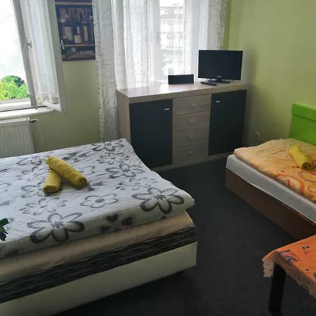 Damiell Hostel Praga