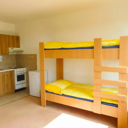 Km House Cerny Most 旅馆