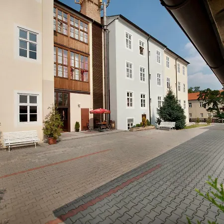Hotel Ea Jeleni Dvur Castle 3*