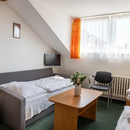 Kanarek Hotel