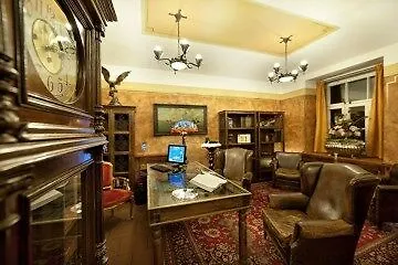 Hotel Ea Jeleni Dvur Castle