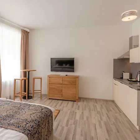 Karlova - Mostecka 10 St Depandance Aparthotel *